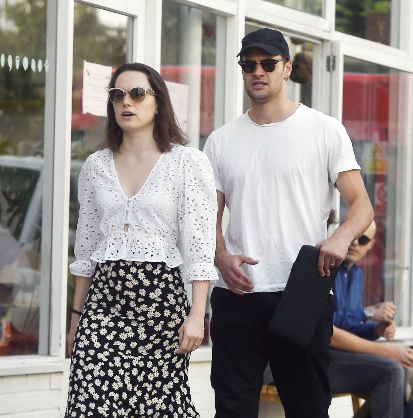 Daisy Ridley – Looks cute while out for lunch in London