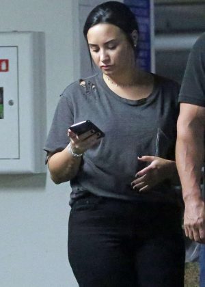 Demi Lovato - Out in Los Angeles