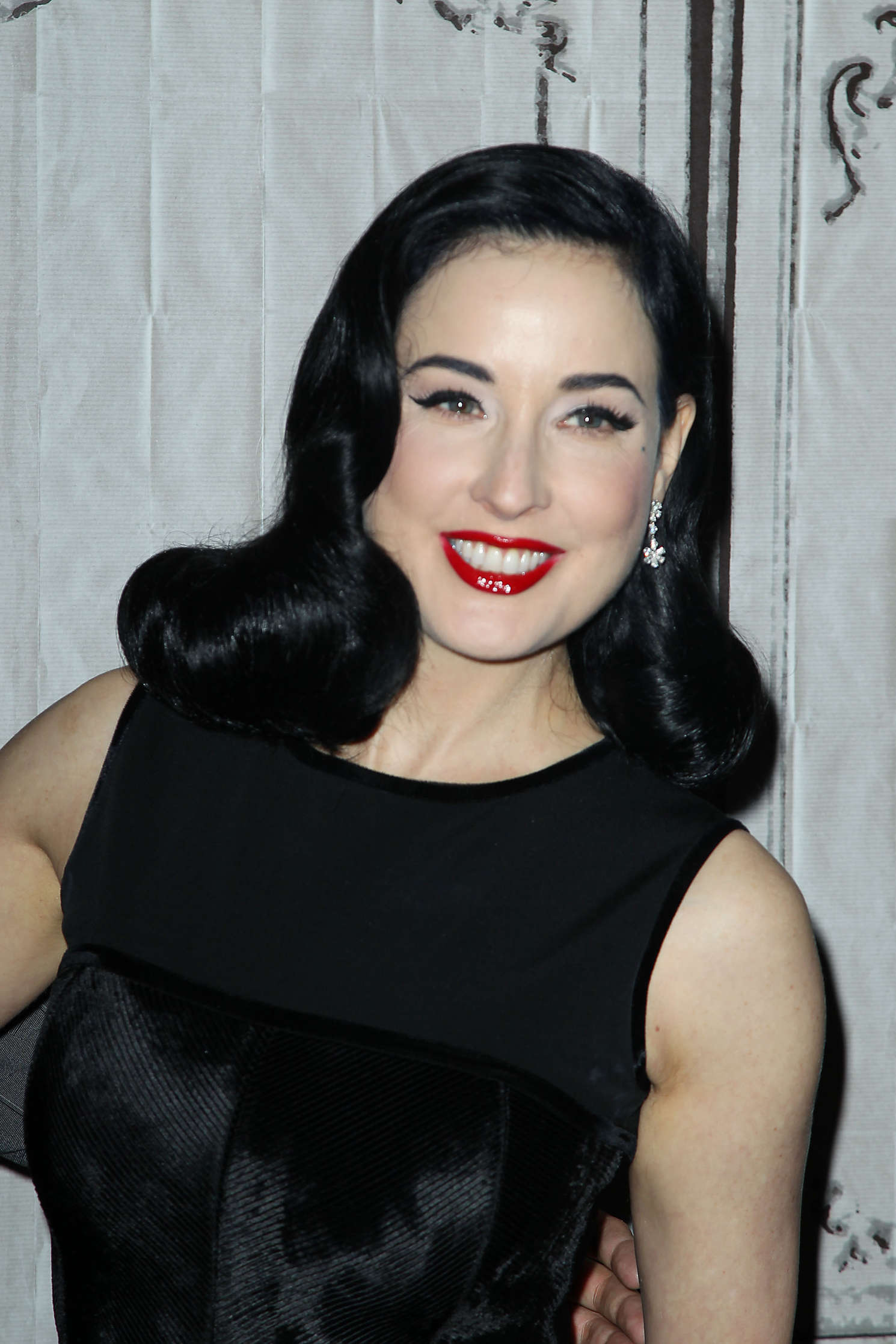 Dita Von Teese: Your Beauty Mark The Ultimate Guide To Eccentric ...