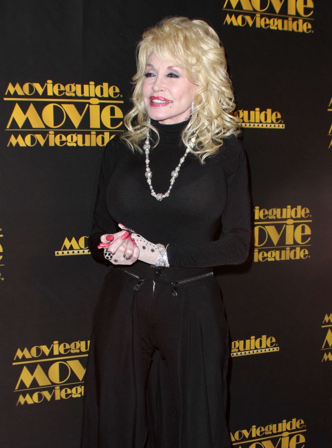 Dolly Parton: 2016 MovieGuide Awards -05 – GotCeleb