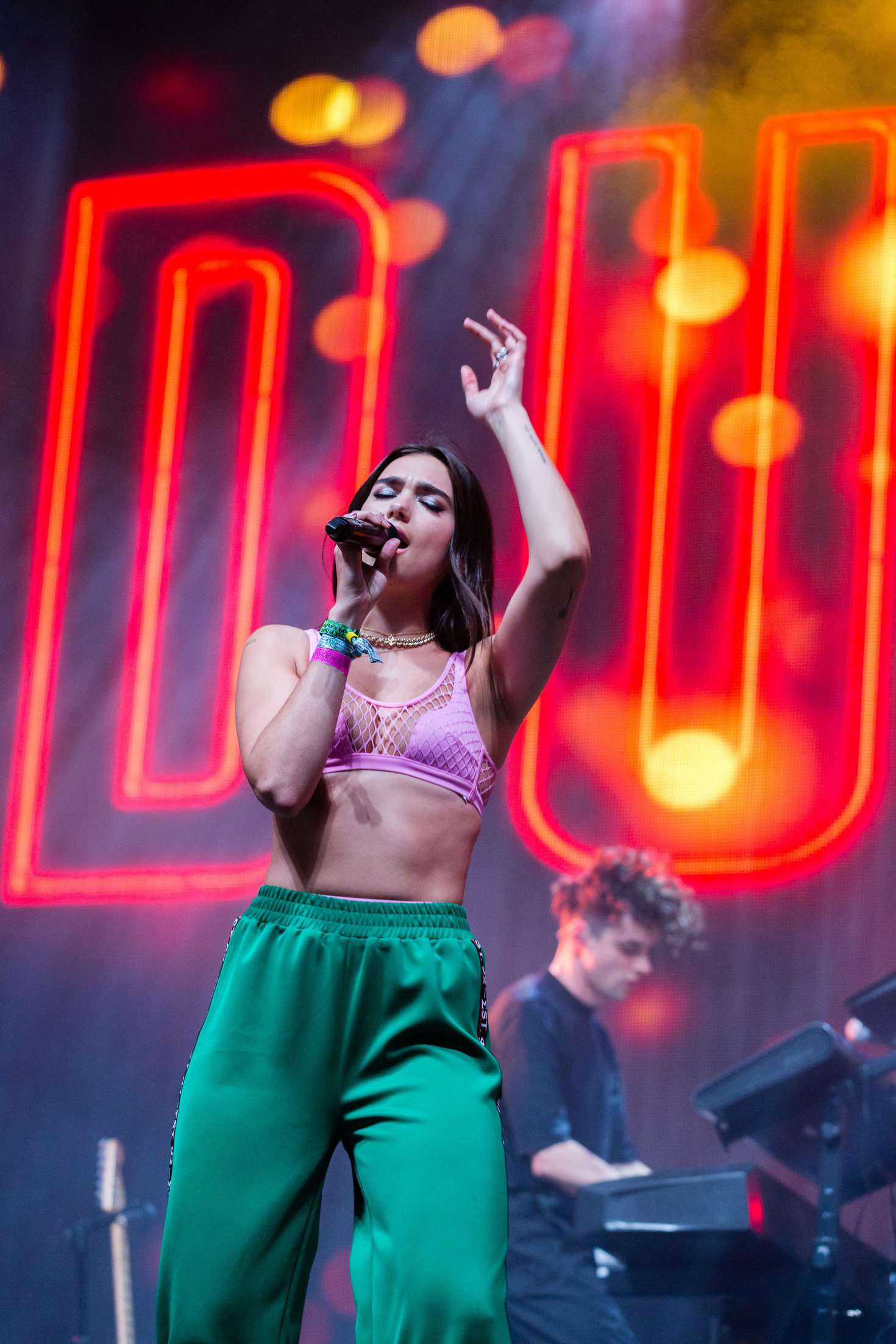 Dua Lipa Performs At Glastonbury Festival Gotceleb