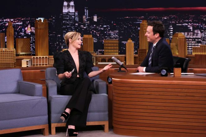 Index of /wp-content/uploads/photos/elizabeth-banks/on-the-tonight-show ...