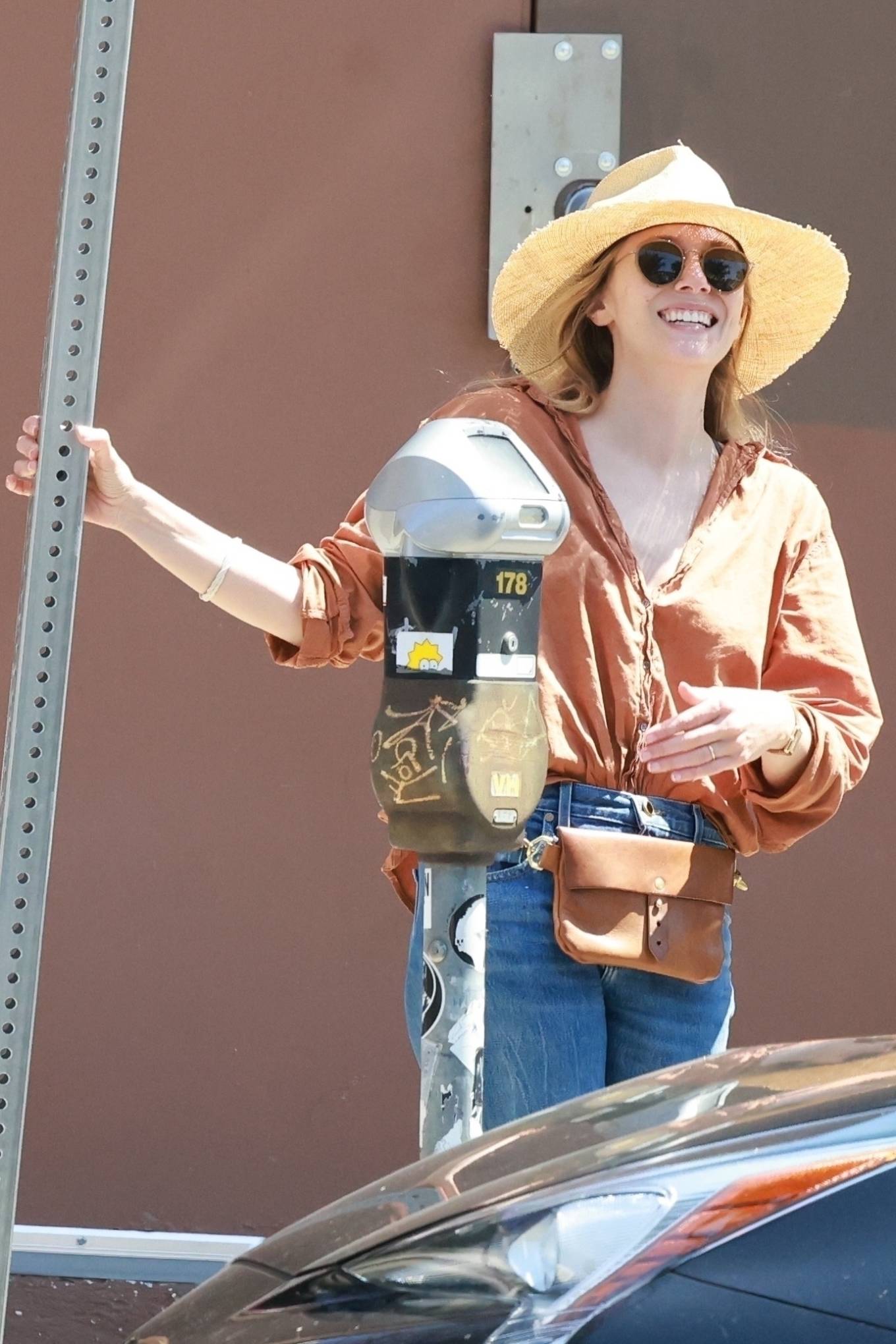 Elizabeth Olsen – Seen after meeting for lunch at Little Doms in Los