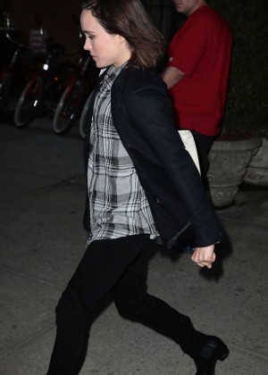 Ellen Page - Leaving her NY Hotel