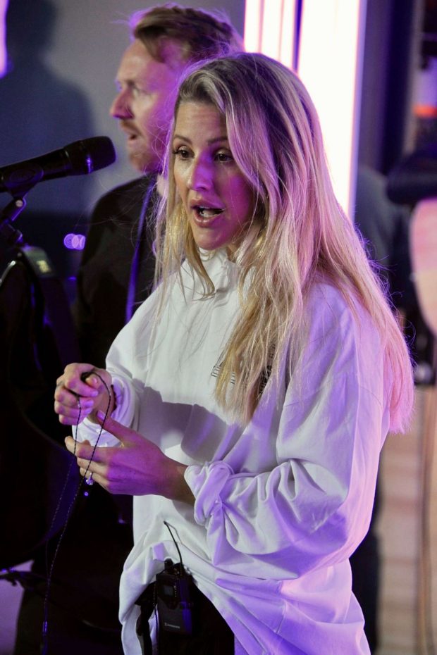 Ellie Goulding Performing At The One Show 06 Gotceleb