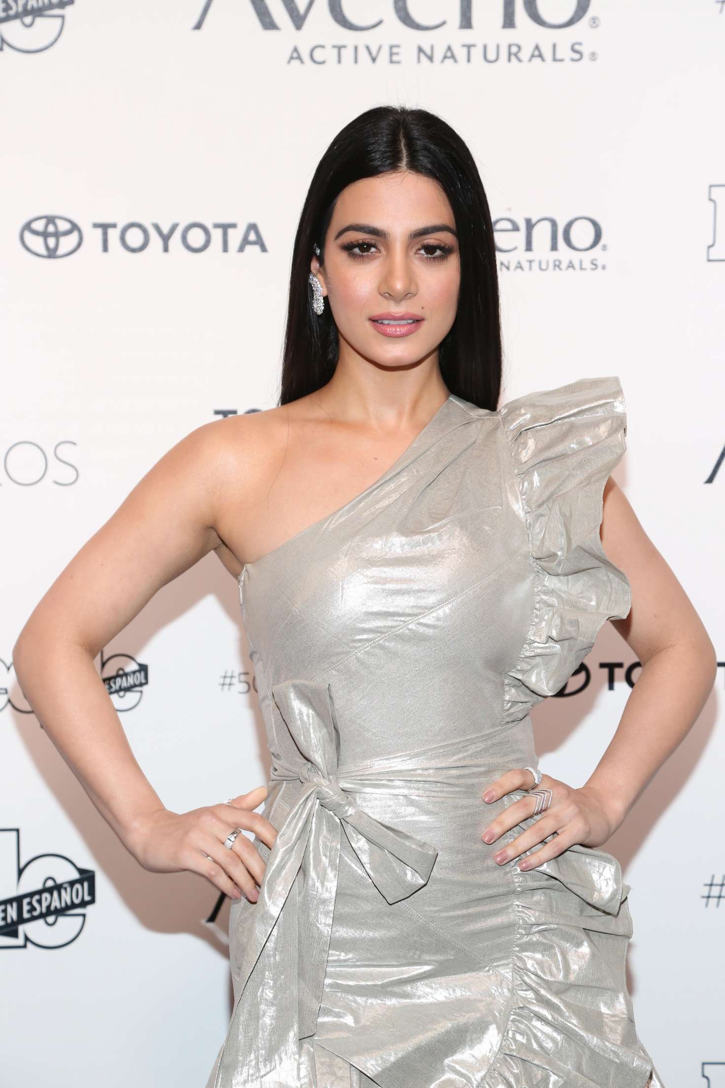 Emeraude Toubia People En Espanols 50 Most Beautiful Gala 2017 07 Gotceleb