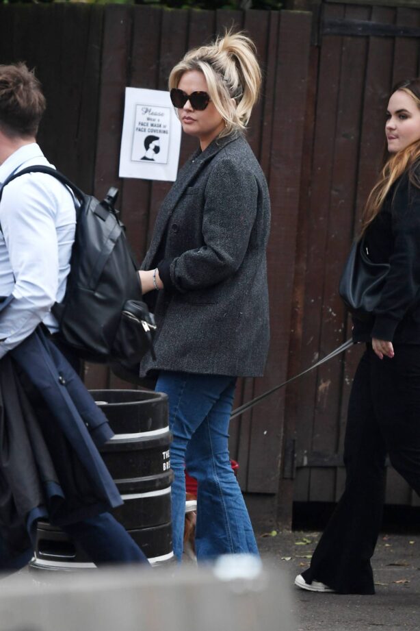 Emily Atack - Spotted at a pub with friends in London