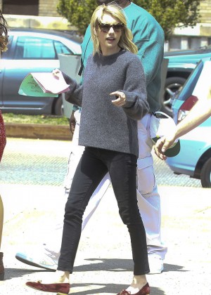 Emma Roberts - Set of 'Nerve' in NYC