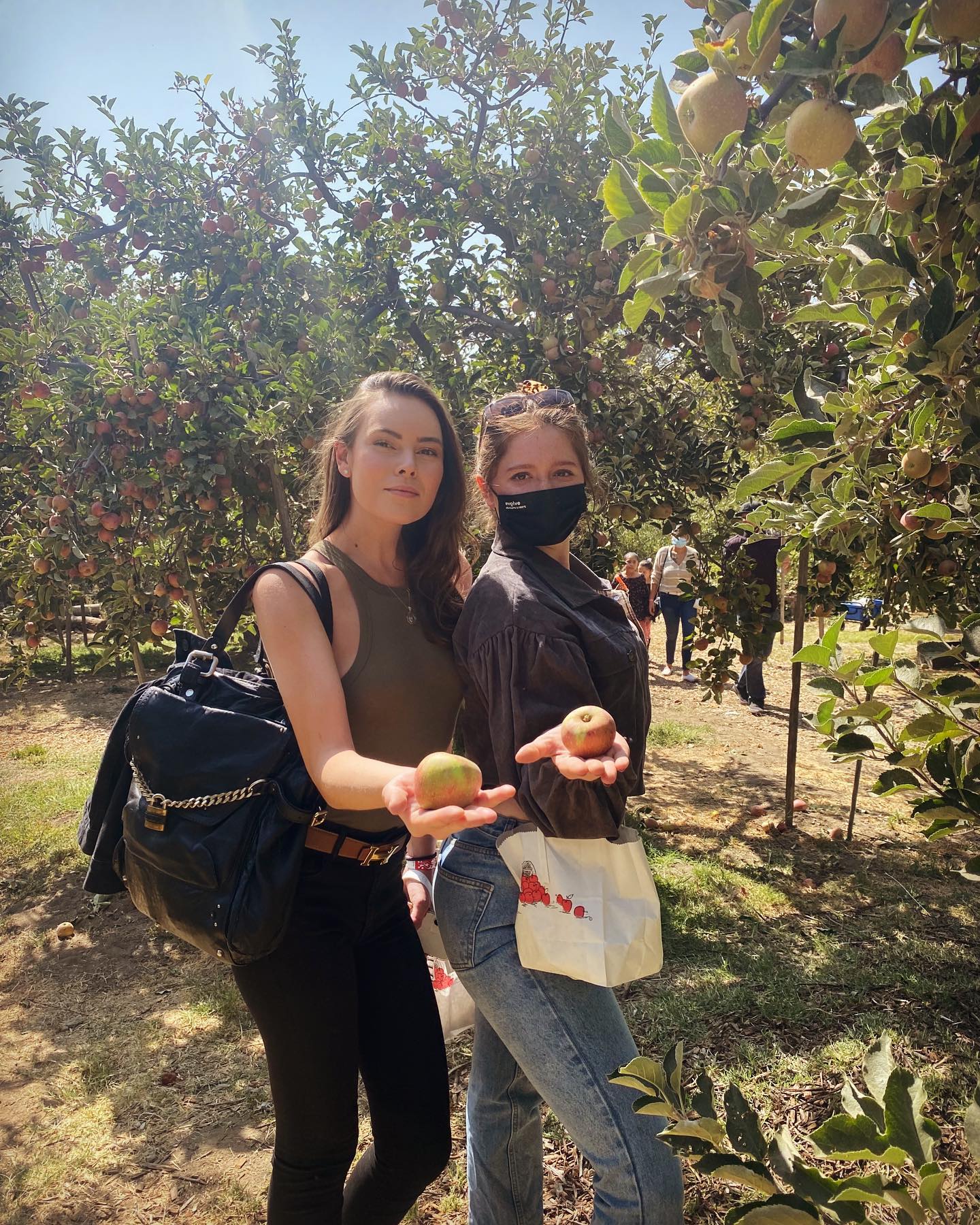 Emma Rose Kenney – Social media