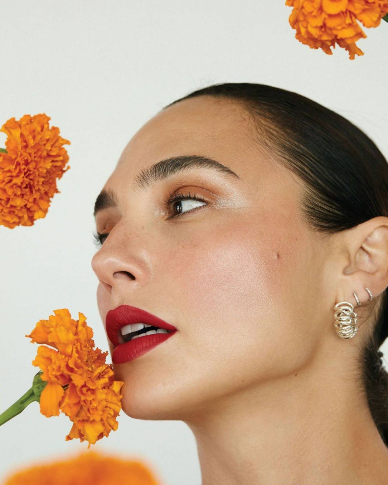 Gal Gadot - Revlon 2020 -03 | GotCeleb