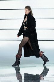 Gigi Hadid - Runway for Chanel Ready to Wear Fashion Show in Paris