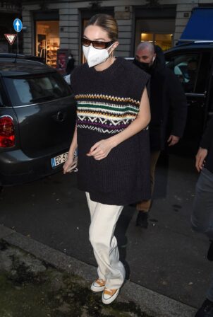 Gigi Hadid - Wears a navy blue sweater in Milan for Fashion Week