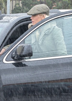 Gwen Stefani Attending Sunday Church Services in Los Angeles