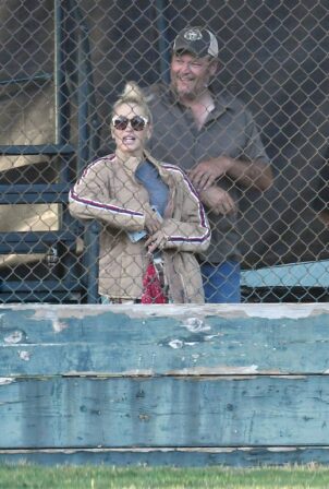Gwen Stefani - Seen at Zuma's baseball game in Los Angeles