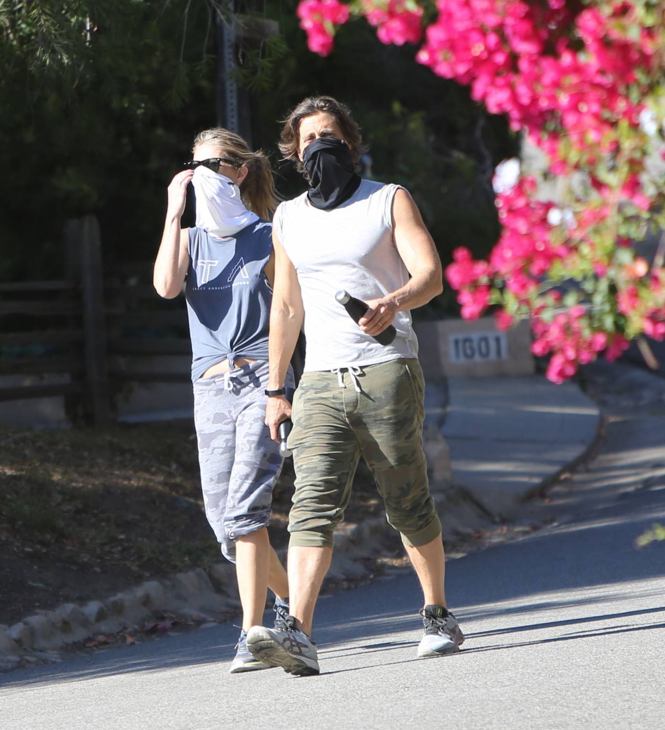 Gwyneth Paltrow – With husband Brad Falchuk hiking in Los Angeles