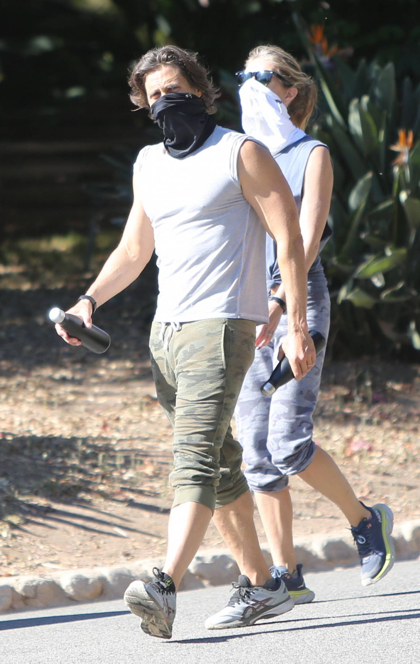 Gwyneth Paltrow – With husband Brad Falchuk hiking in Los Angeles