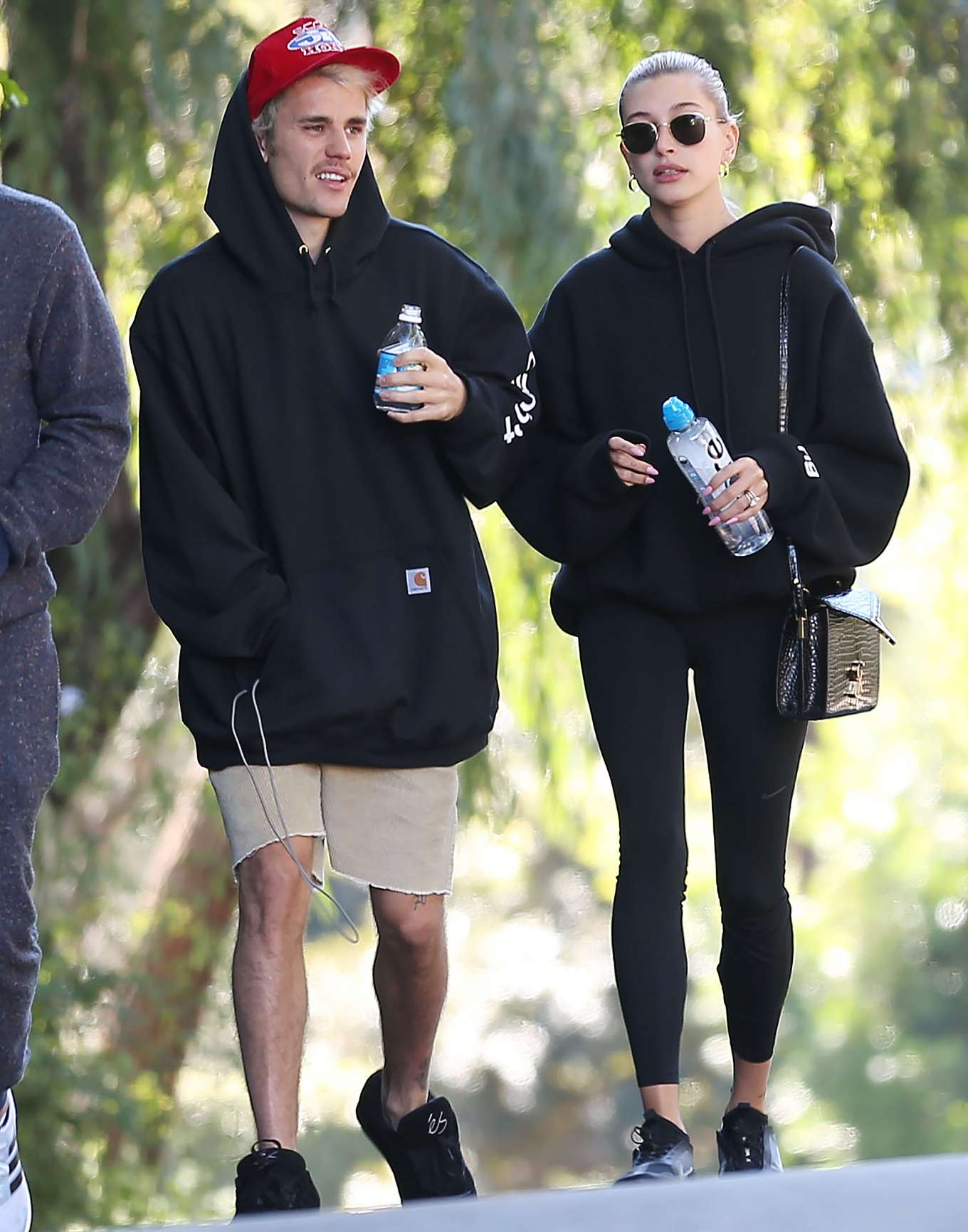 Hailey and Justin Bieber - Hiking with friends in Los Angeles-05 | GotCeleb