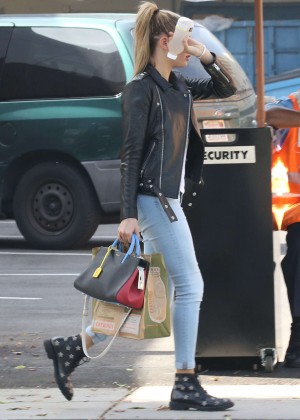 Hailey Baldwin in Jeans at Starbucks in Beverly Hills