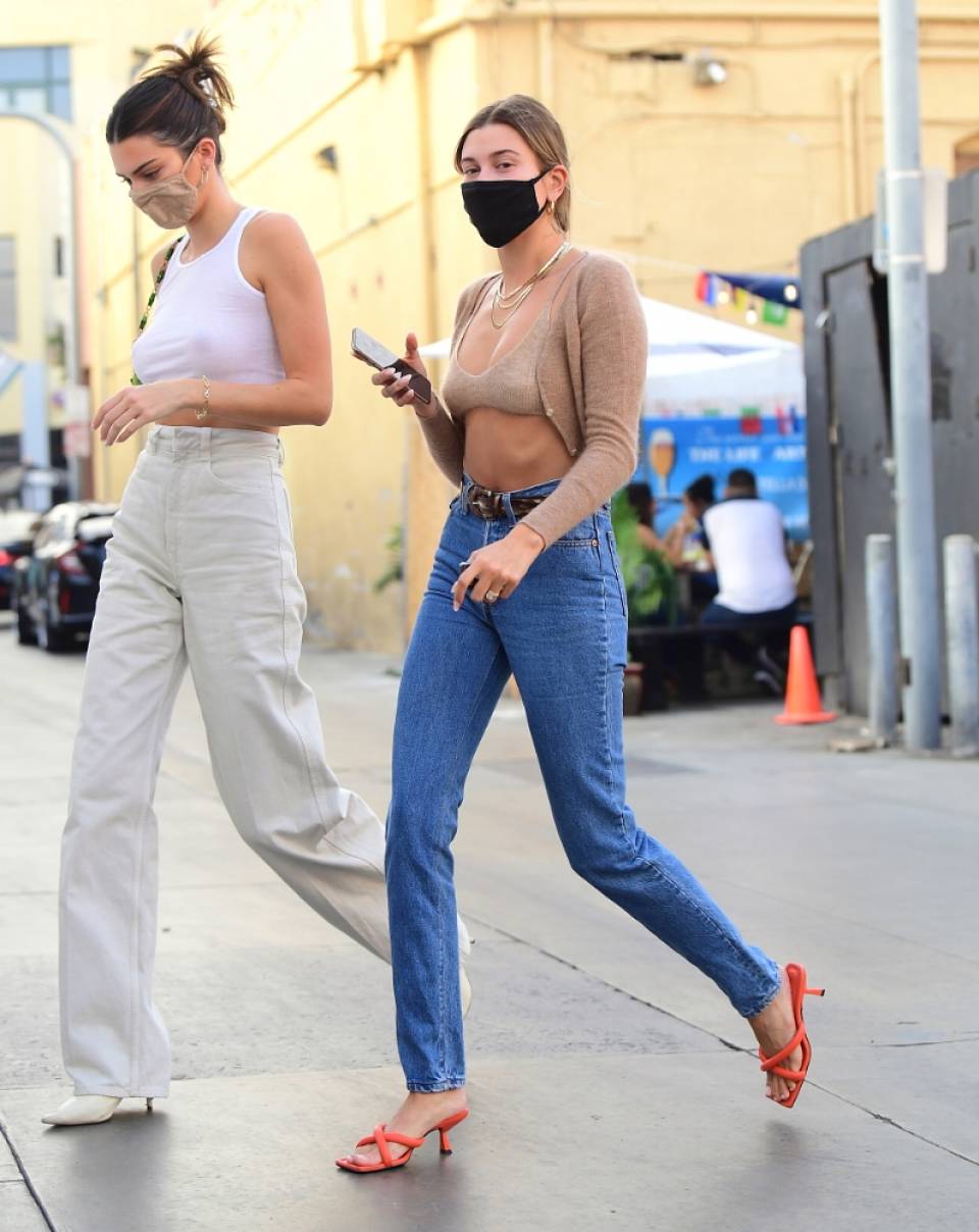 Hailey Bieber and Kendall Jenner – Shopping candids in Los Angeles