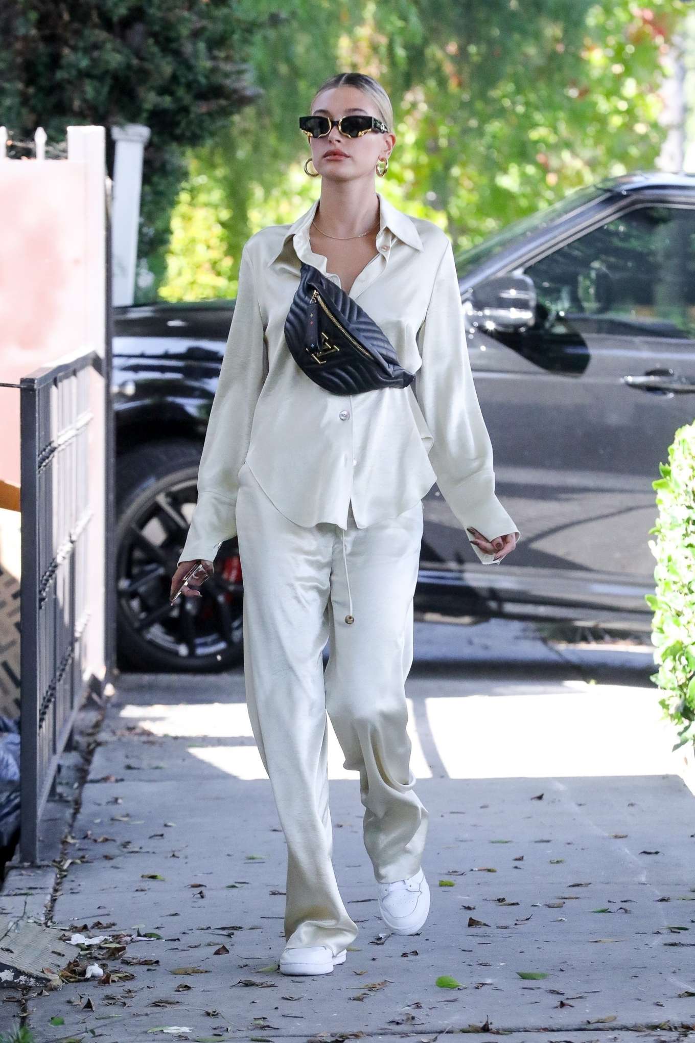 Hailey Bieber Out In Los Angeles 23 Gotceleb