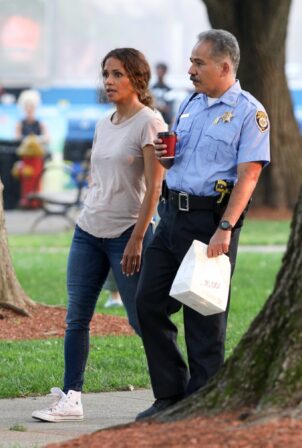 Halle Berry - Is all smiles on the set of The Mothership in Norwood