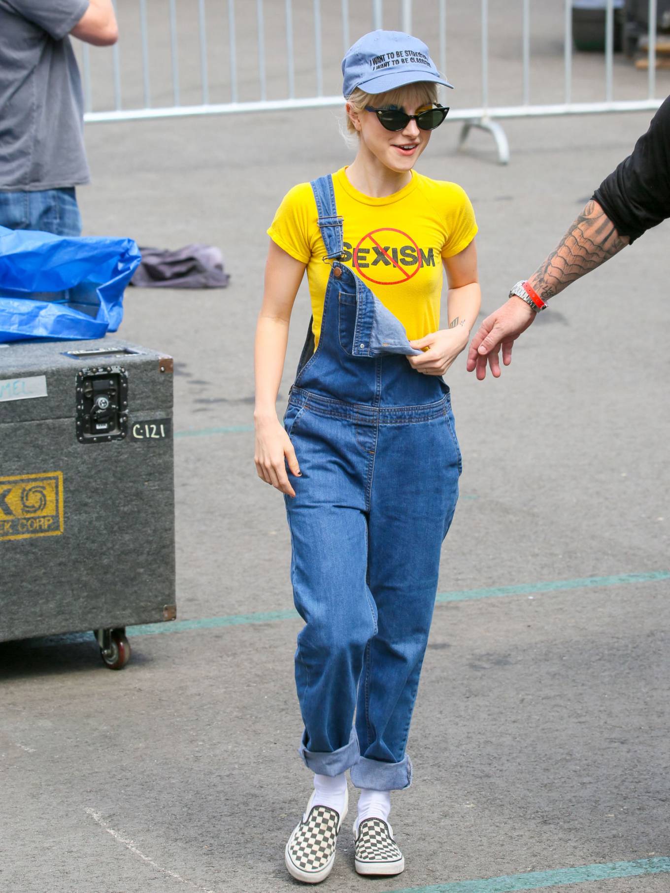 Hayley Williams – Arriving at Jimmy Kimmel Live in Hollywood