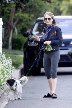 Helen Hunt - Takes her little dogs for a walk in Brentwood