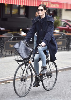 Hilary Rhoda bike ride in SoHo
