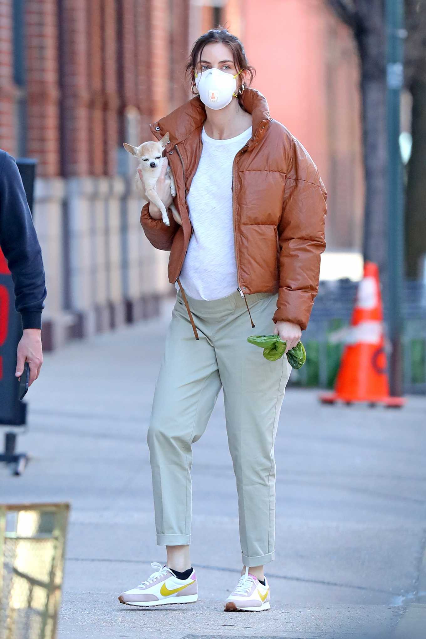 Hilary Rhoda with Husband Sean Avery - Out for a Walk in New York City ...