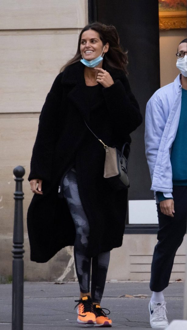 Index of /wp-content/uploads/photos/izabel-goulart/seen-without-makeup -in-paris-france