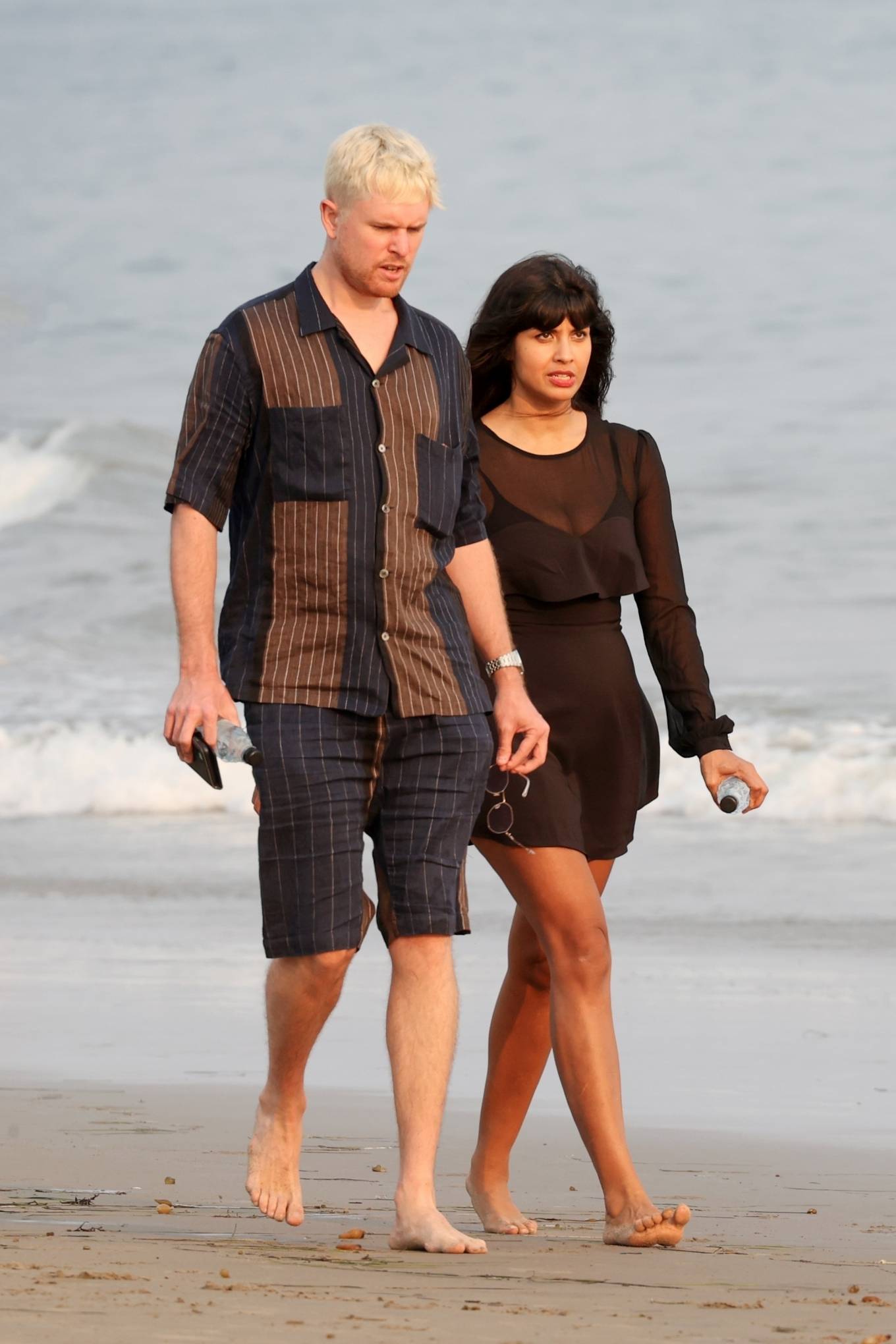 Jameela Jamil – Stroll on the Miramar beach