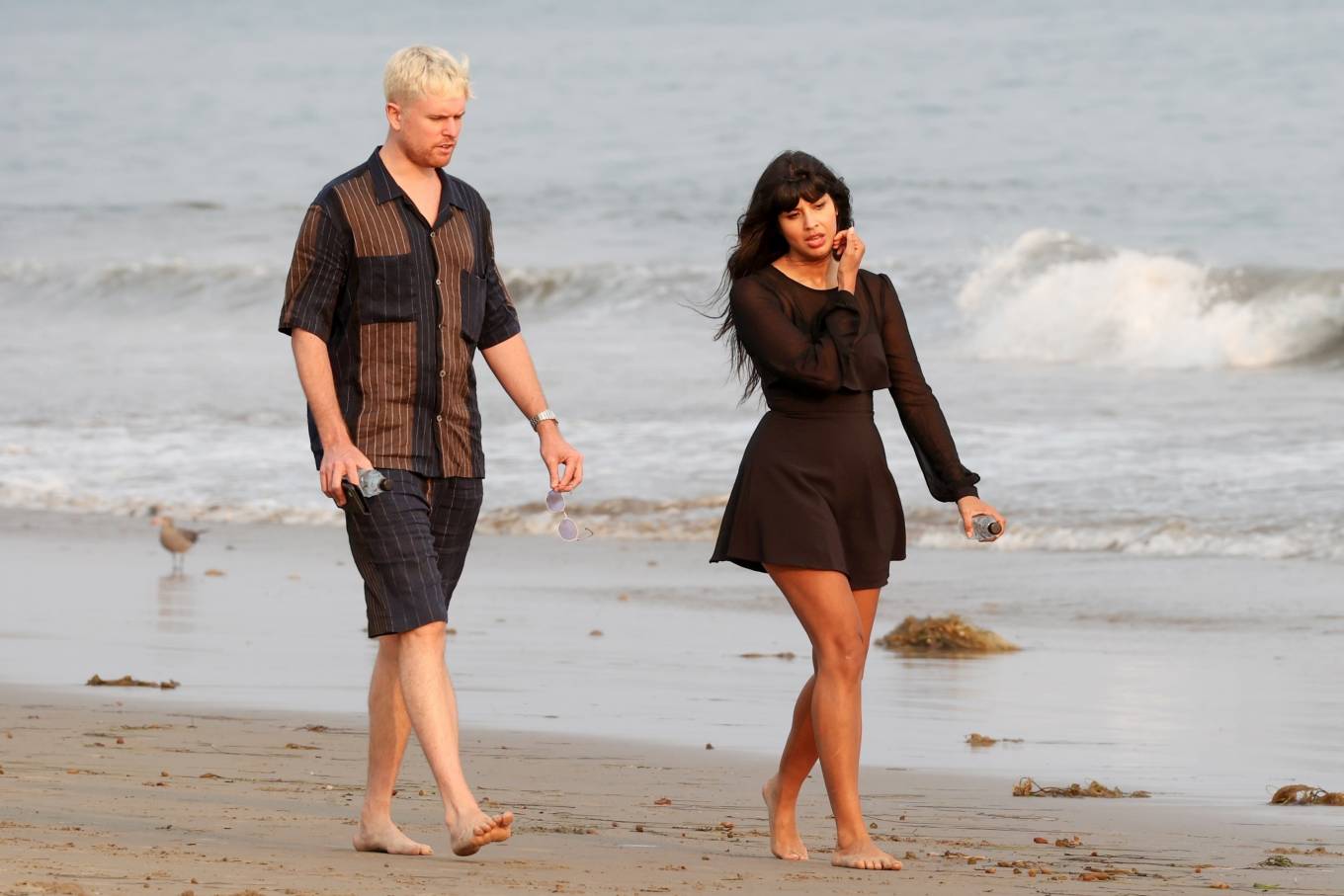 Jameela Jamil – Stroll on the Miramar beach