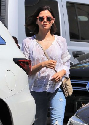 Jenna Dewan out for lunch in Los Angeles
