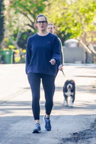 Jennifer Garner - Goes for a walk in Pacific Palisades