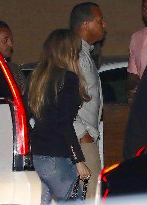 Jennifer Lopez Arrives at Nobu in Malibu