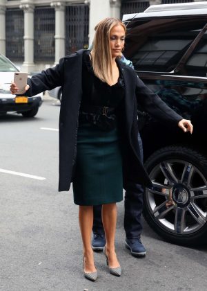 Jennifer Lopez - Arrives at 'Second Act' set in New York