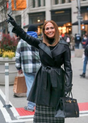 Jennifer Lopez - Filming 'Second Act' in NYC