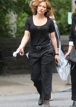 Jennifer Lopez - Filming 'Shades of Blue' set in NY