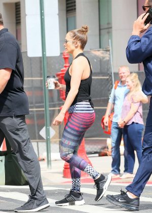 Jennifer Lopez - Heads to the gym in downtown Manhattan