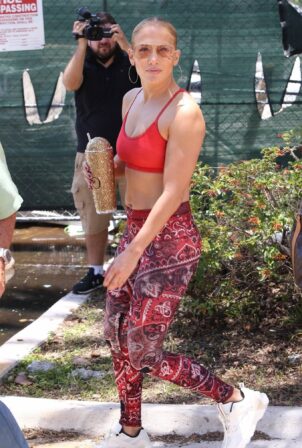 Jennifer Lopez - Hits the gym in Miami