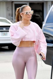 Jennifer Lopez - In pink leggings out in Miami