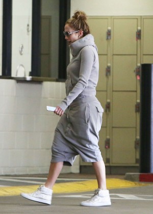 Jennifer Lopez - Out and about in Sherman Oaks
