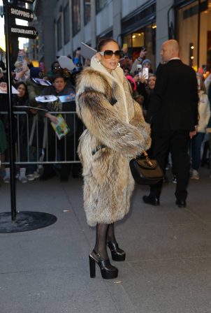 Jennifer Lopez - Pictured at 'The Tonight Show Starring Jimmy Fallon' in New York