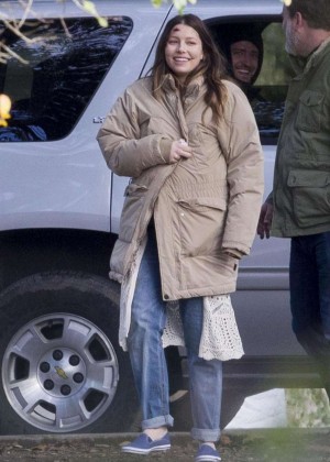 Jessica Biel - Filming "The Devil and the Deep Blue Sea" in New Orleans