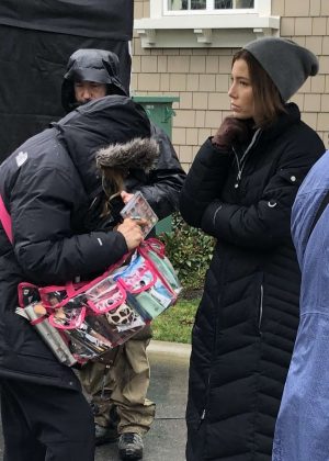 Jessica Biel - On set for 'Limetown' in Vancouver