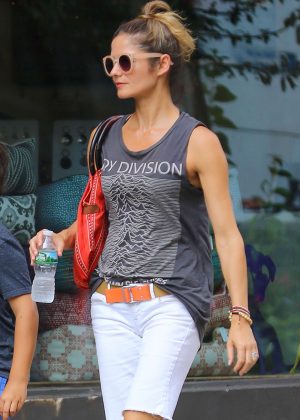 Jill Hennessy out in New York