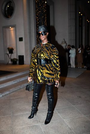 Jodie Turner-Smith - Arrives at her hotel for Milan Fashion Week