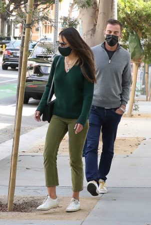 Jordana Brewster - Out for a lunch at Kreation in Brentwood