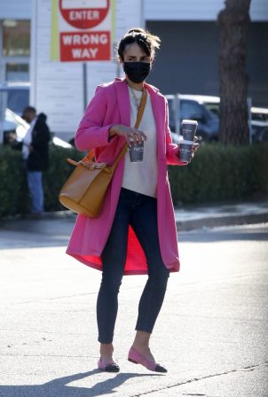 Jordana Brewster - Out for coffee in Brentwood