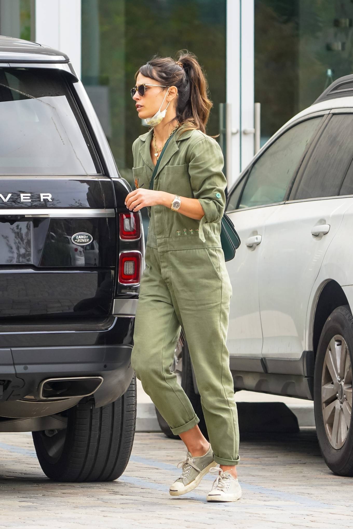 Jordana Brewster – Walk with her dog in Malibu